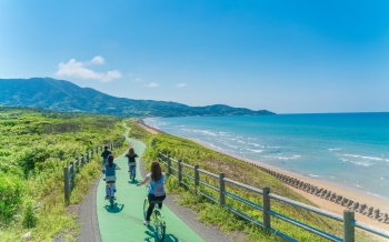 海辺のサイクリングロード(遠賀宗像自転車道)